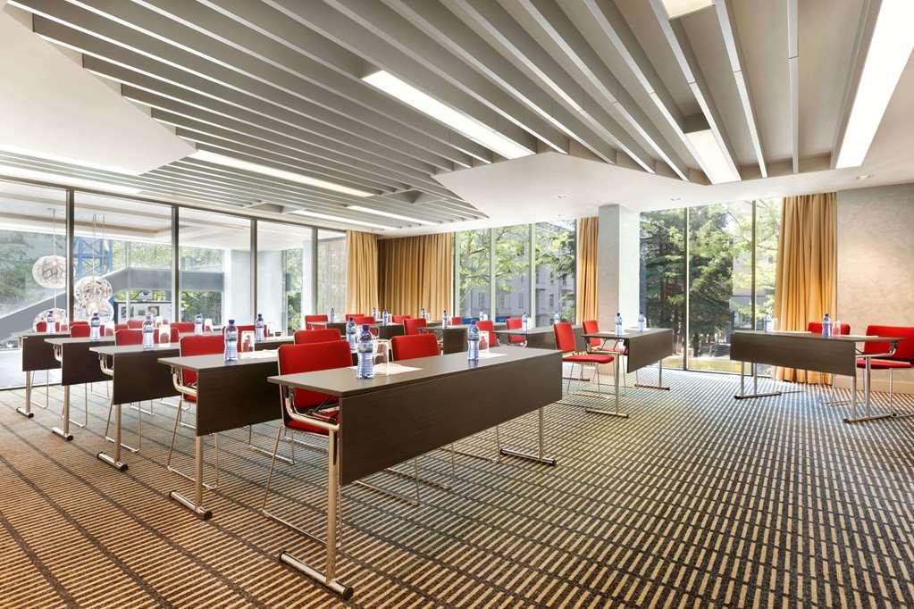 Ramada Encore Tbilisi Facilidades foto
