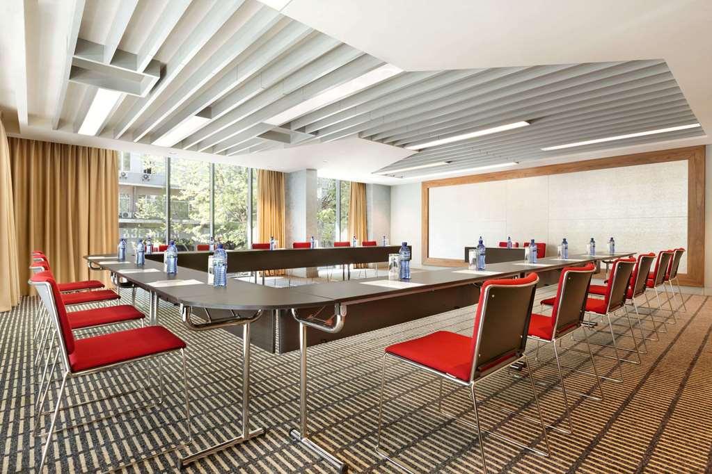 Ramada Encore Tbilisi Facilidades foto