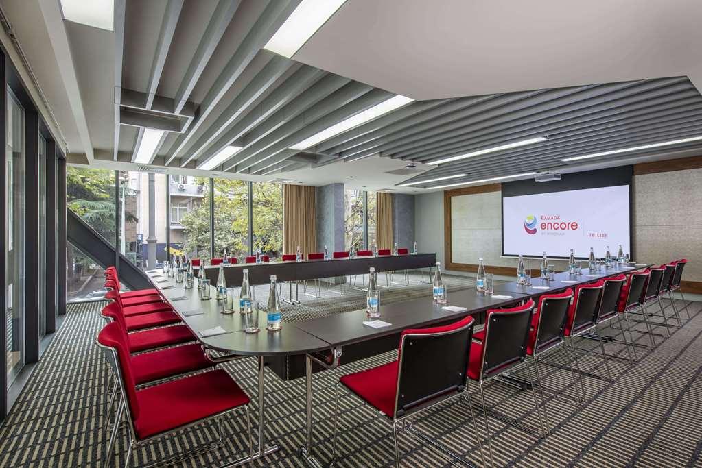 Ramada Encore Tbilisi Facilidades foto